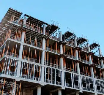 gray concrete building under construction