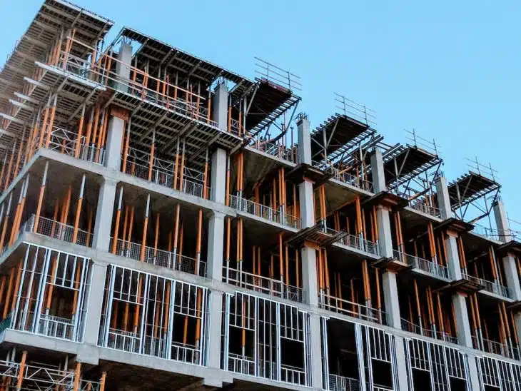 gray concrete building under construction